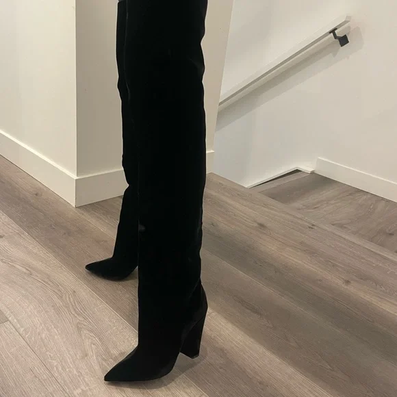 YSL Niki Boot - Picture 2 of 5